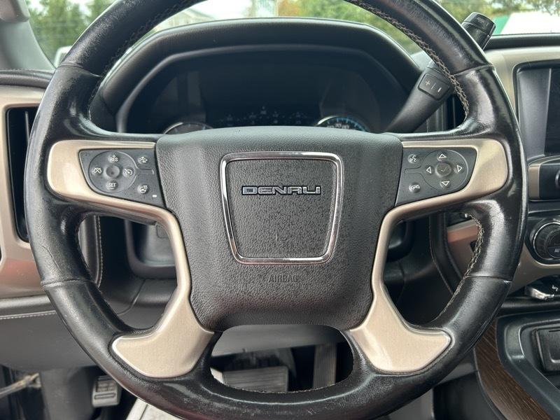 GMC Sierra 2500HD Denali Crew Cab 4WD SB 2017