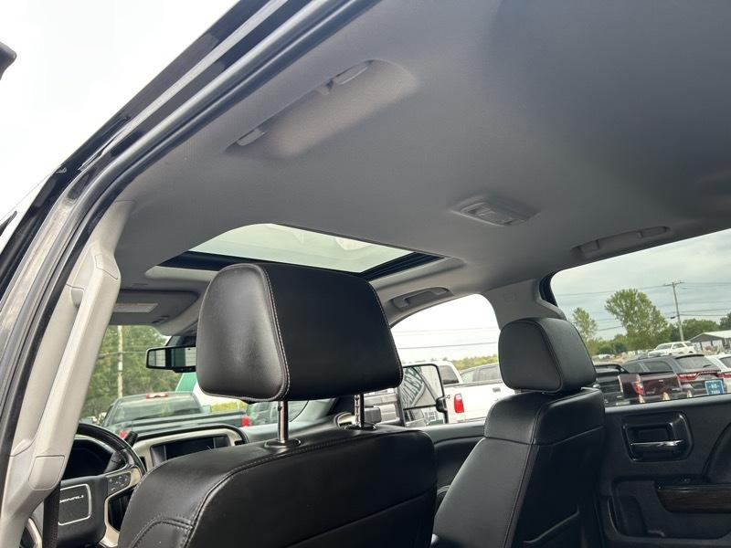 GMC Sierra 2500HD Denali Crew Cab 4WD SB 2017