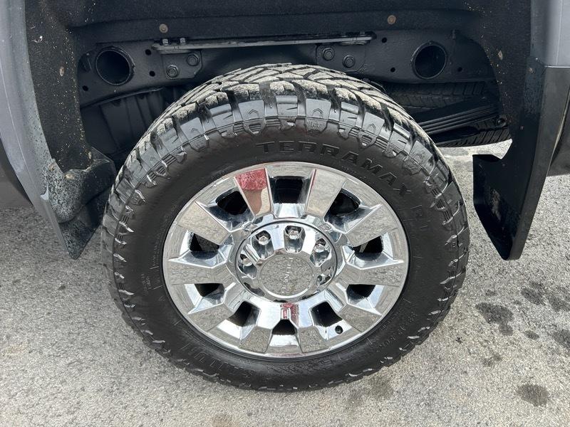 GMC Sierra 2500HD Denali Crew Cab 4WD SB 2017