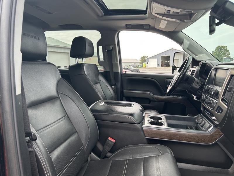 GMC Sierra 2500HD Denali Crew Cab 4WD SB 2017