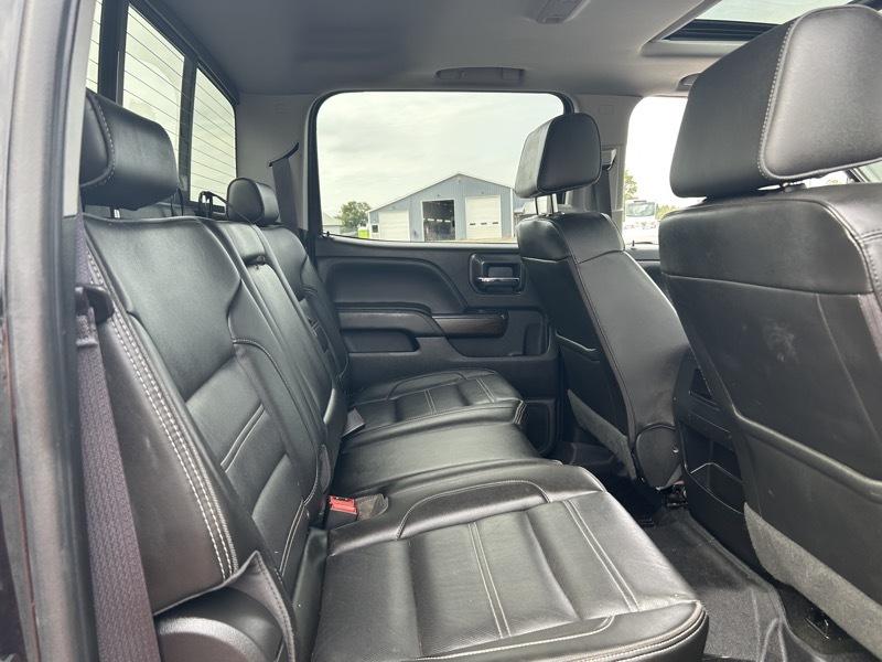 GMC Sierra 2500HD Denali Crew Cab 4WD SB 2017