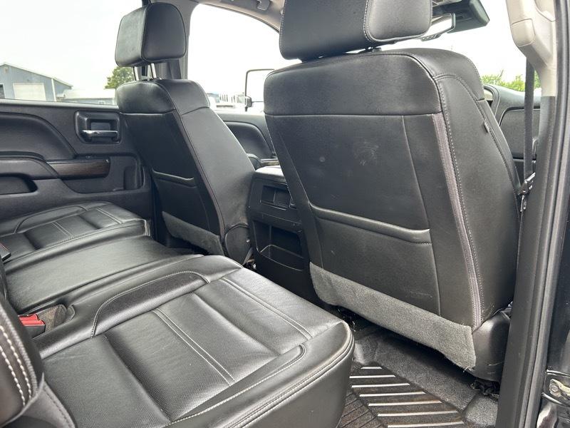 GMC Sierra 2500HD Denali Crew Cab 4WD SB 2017
