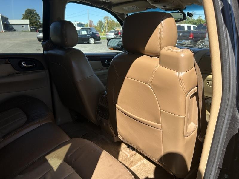 GMC Envoy SLE 4WD 2003