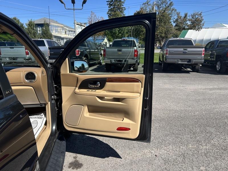 GMC Envoy SLE 4WD 2003
