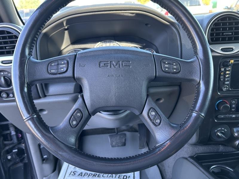 GMC Envoy XUV SLE 4WD 2004