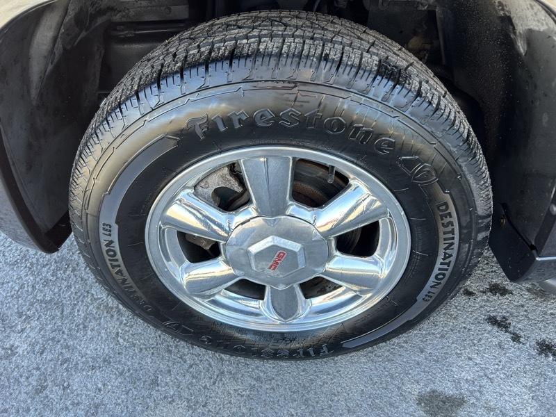 GMC Envoy XUV SLE 4WD 2004