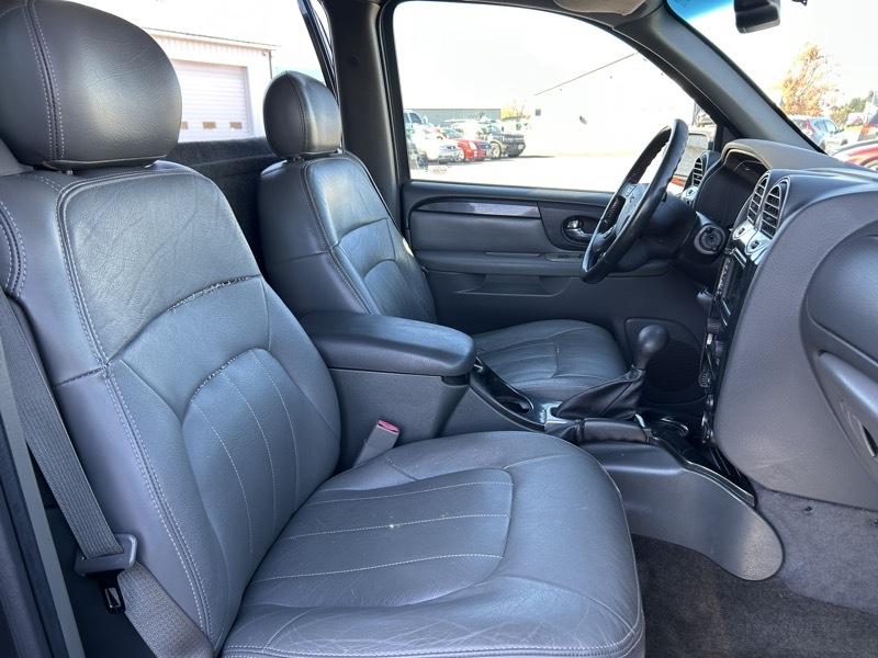 GMC Envoy XUV SLE 4WD 2004