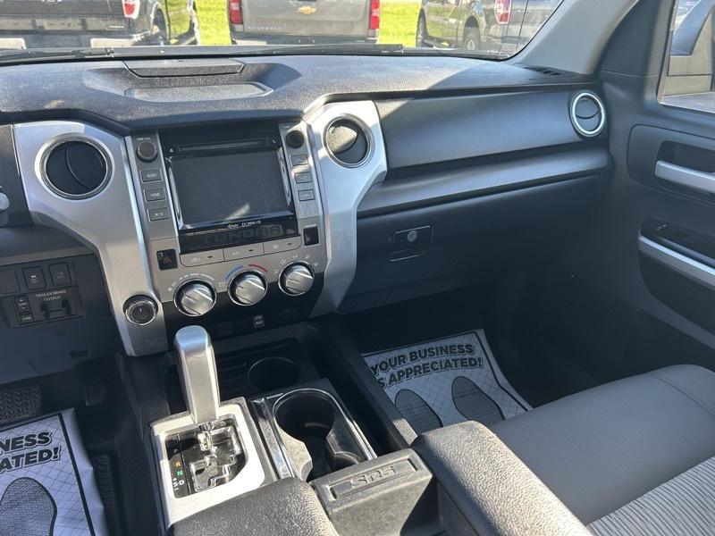 Toyota Tundra SR5 5.7L V8 CrewMax 4WD 2016