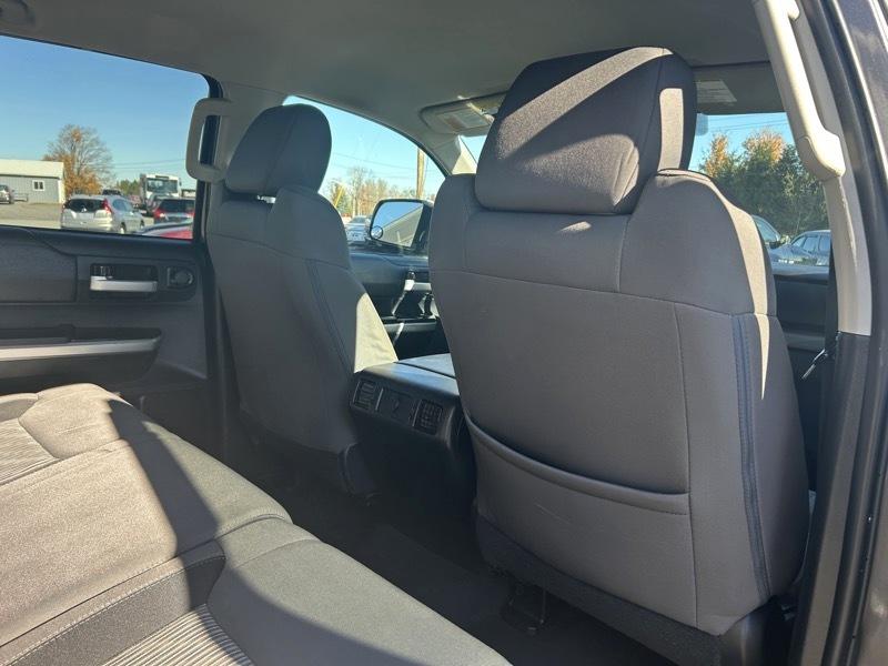 Toyota Tundra SR5 5.7L V8 CrewMax 4WD 2016