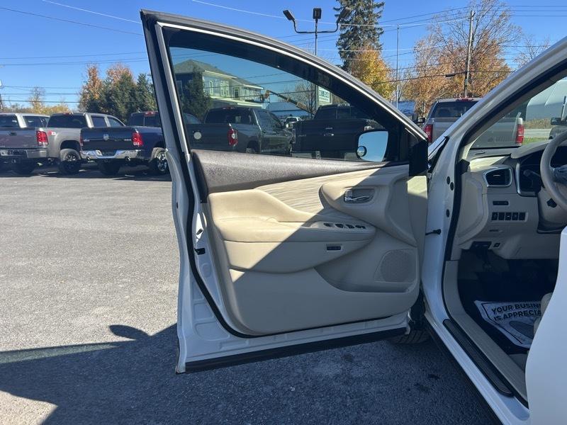 Nissan Murano SV AWD 2015