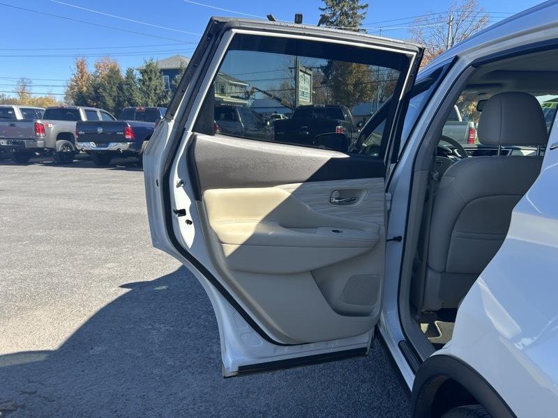 Nissan Murano SV AWD 2015