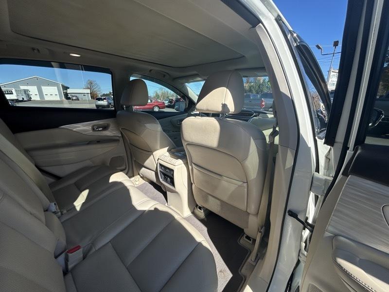 Nissan Murano SV AWD 2015