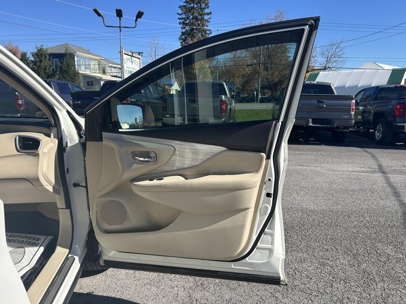 Nissan Murano SV AWD 2015