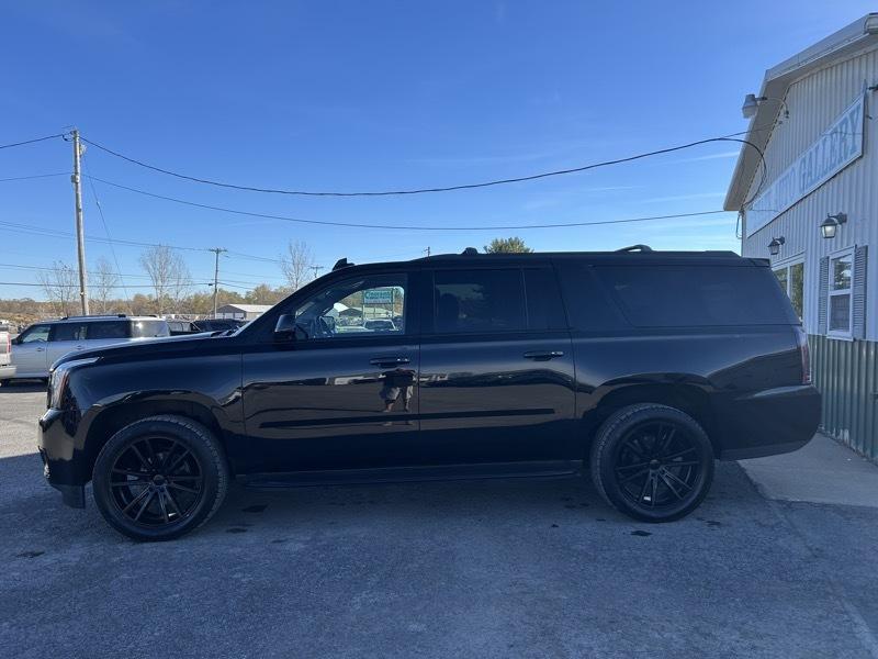 GMC Yukon XL SLT 4WD 2017