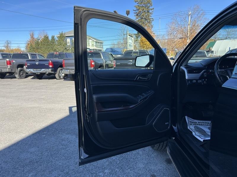 GMC Yukon XL SLT 4WD 2017