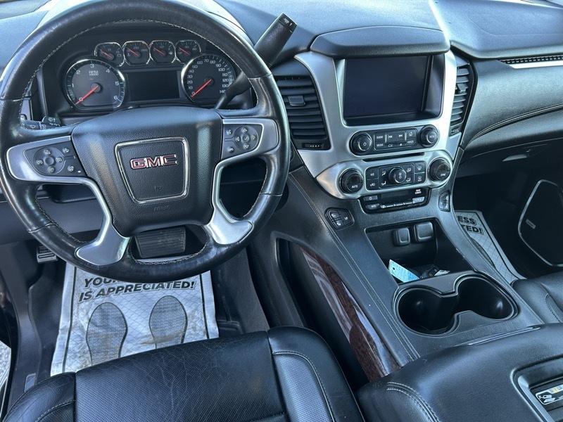 GMC Yukon XL SLT 4WD 2017