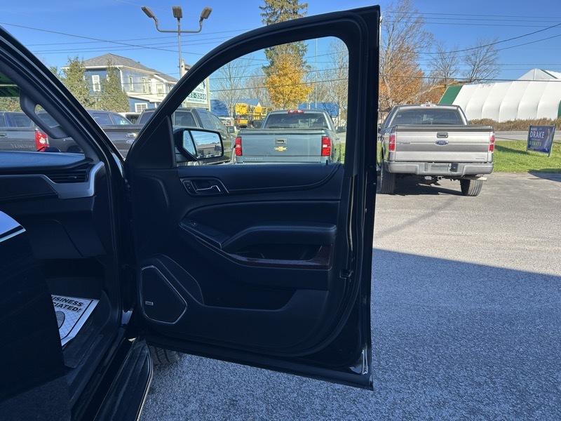 GMC Yukon XL SLT 4WD 2017