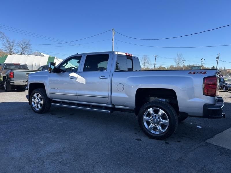 Chevrolet Silverado 2500HD LTZ Crew Cab 4WD 2019