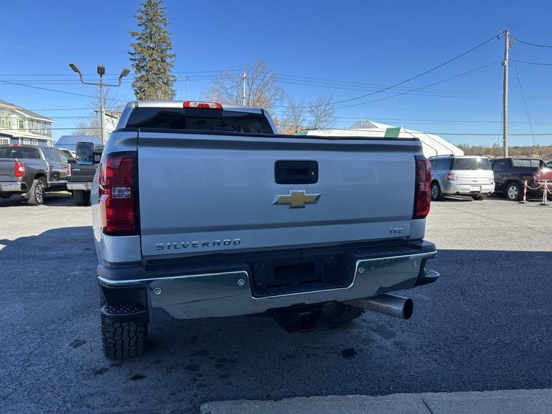 Chevrolet Silverado 2500HD LTZ Crew Cab 4WD 2019