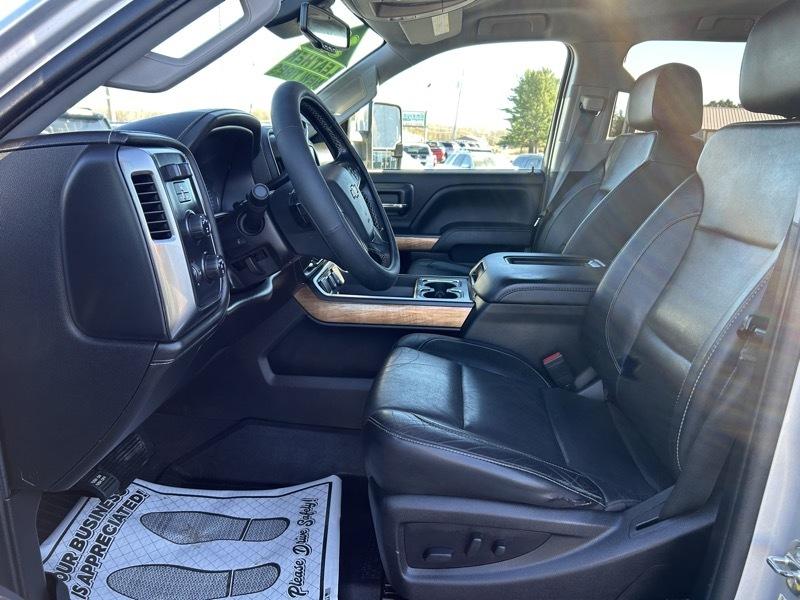 Chevrolet Silverado 2500HD LTZ Crew Cab 4WD 2019