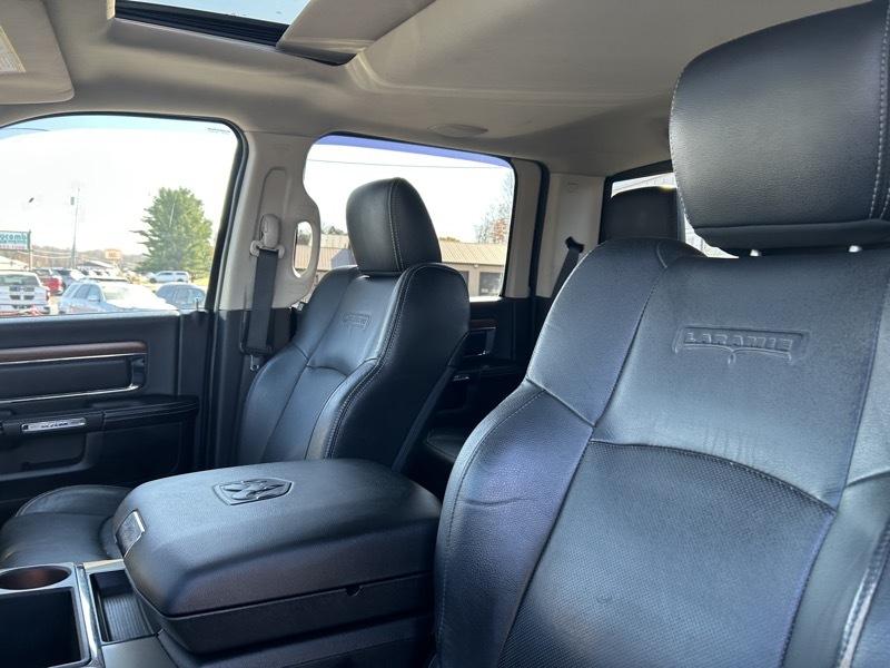 RAM 2500 Laramie Crew Cab SWB 4WD 2013