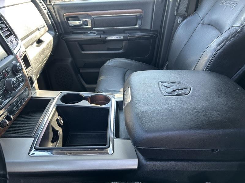 RAM 2500 Laramie Crew Cab SWB 4WD 2013