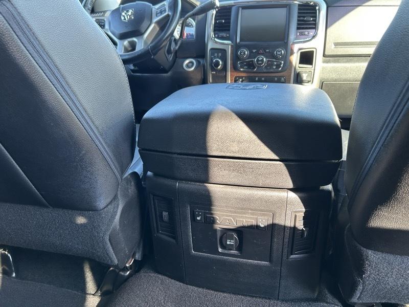RAM 2500 Laramie Crew Cab SWB 4WD 2013