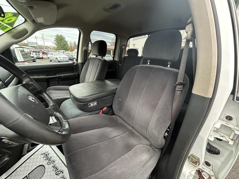 Dodge Ram 2500 ST Quad Cab Short Bed 4WD 2005
