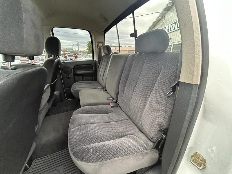 Dodge Ram 2500 ST Quad Cab Short Bed 4WD 2005