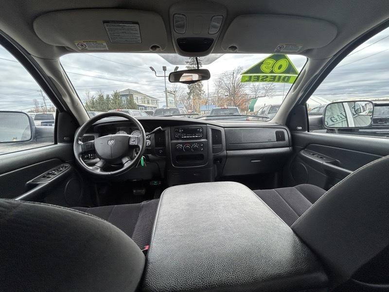 Dodge Ram 2500 ST Quad Cab Short Bed 4WD 2005