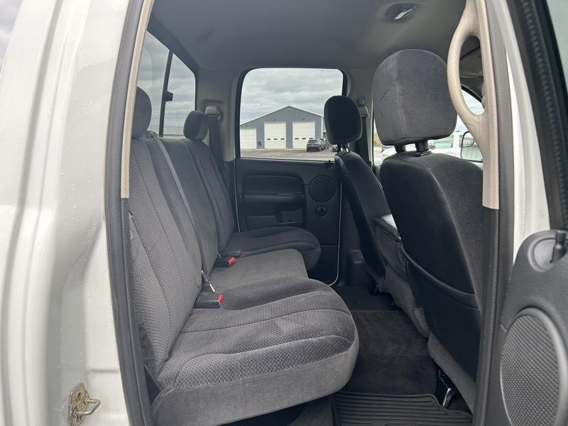 Dodge Ram 2500 ST Quad Cab Short Bed 4WD 2005