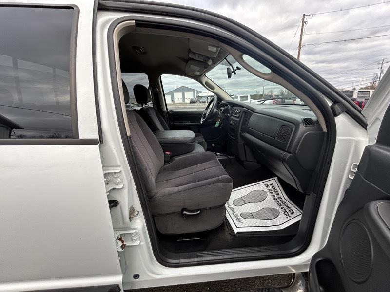 Dodge Ram 2500 ST Quad Cab Short Bed 4WD 2005