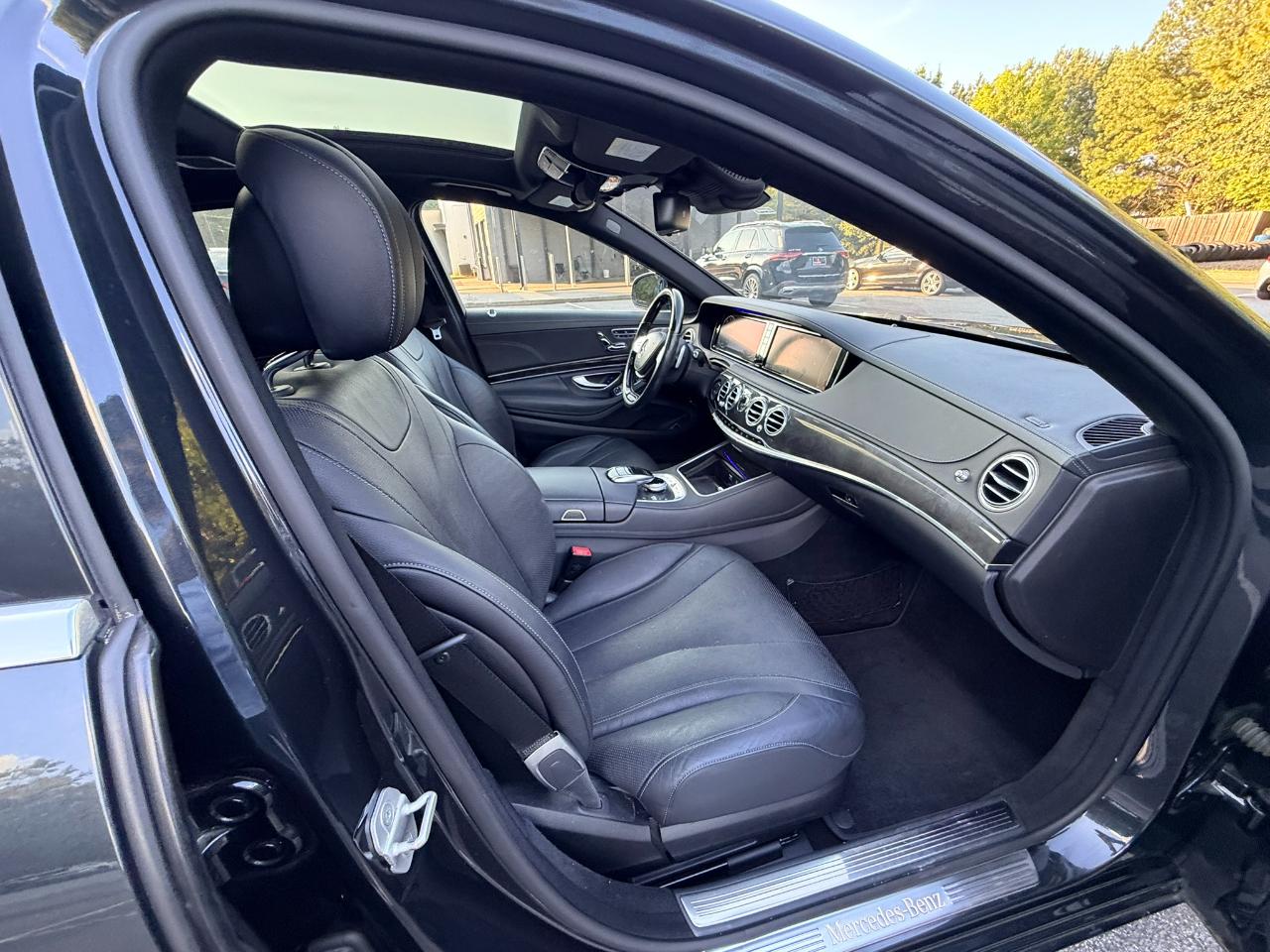 Mercedes-Benz S-Class S550 4MATIC 2016