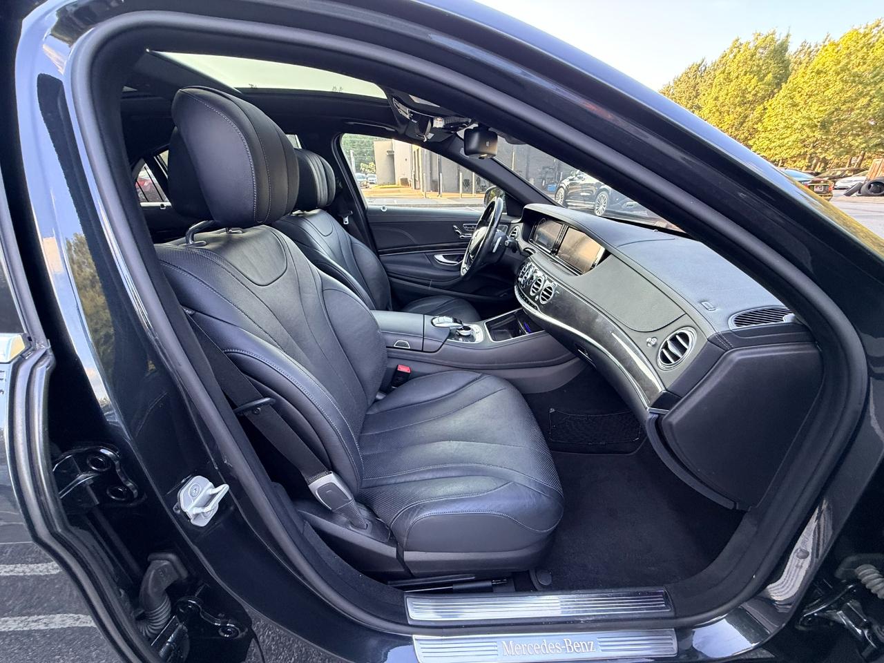 Mercedes-Benz S-Class S550 4MATIC 2016