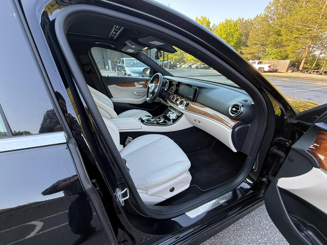 Mercedes-Benz E-Class E300 Luxury Sedan 2018