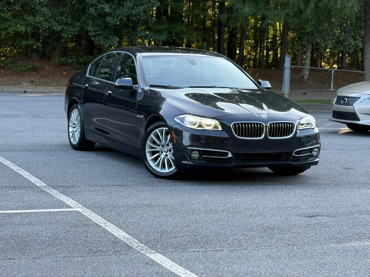 BMW 5-Series 528i xDrive 2014