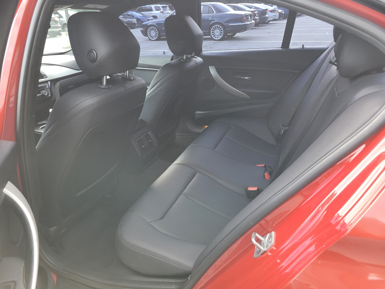 BMW 3-Series 320i Sedan 2016