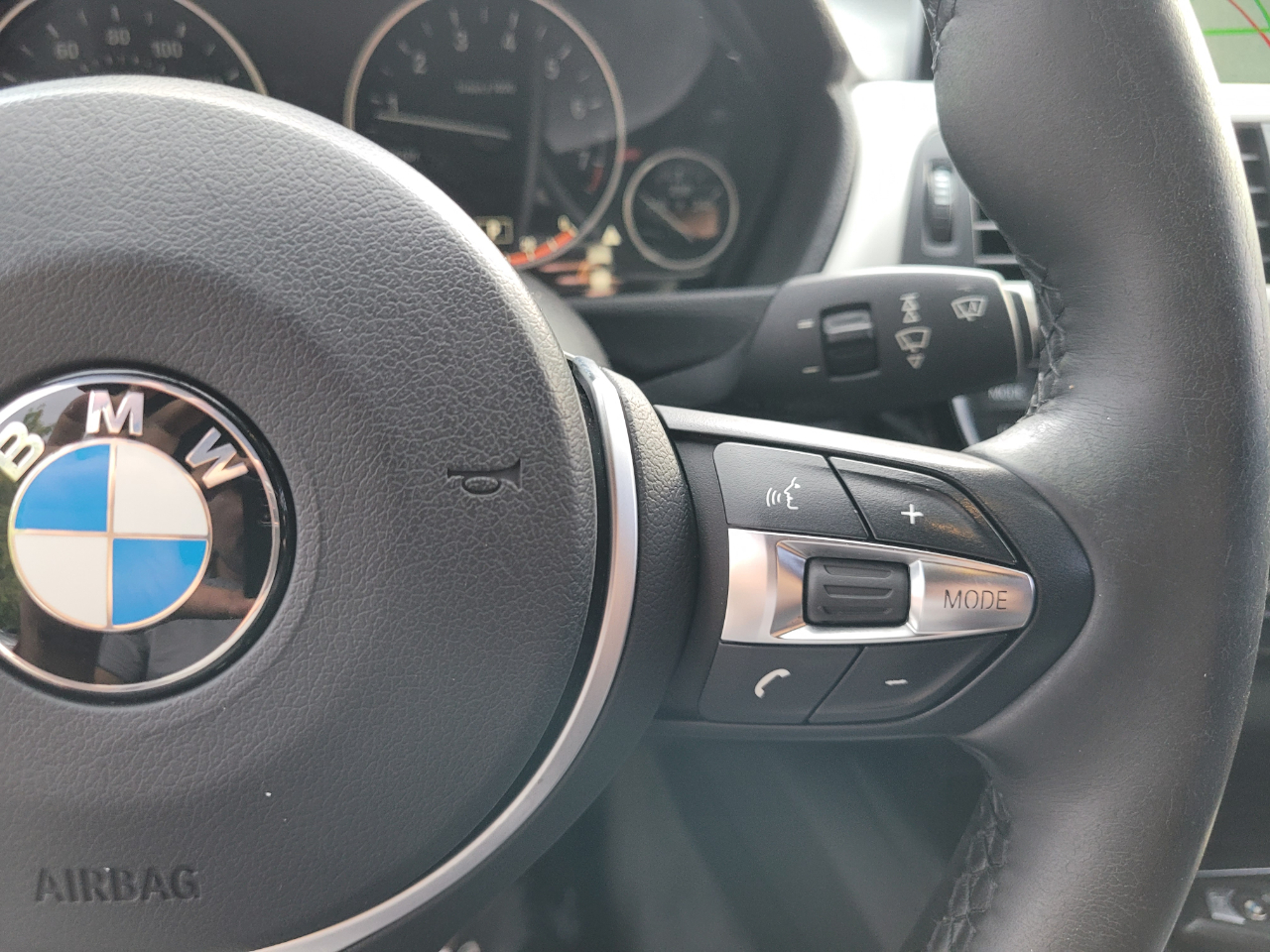 BMW 3-Series 320i Sedan 2016