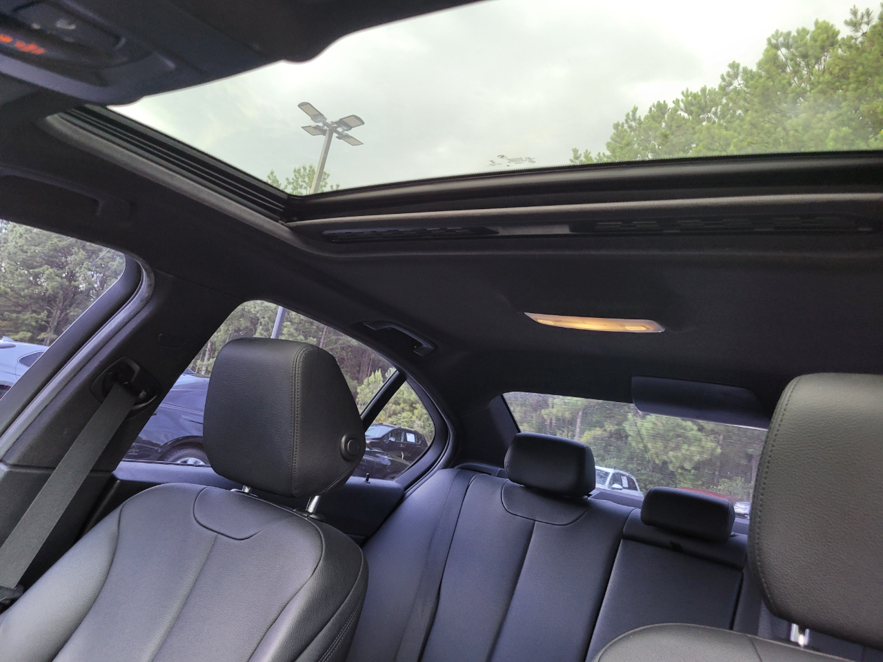 BMW 3-Series 320i Sedan 2016