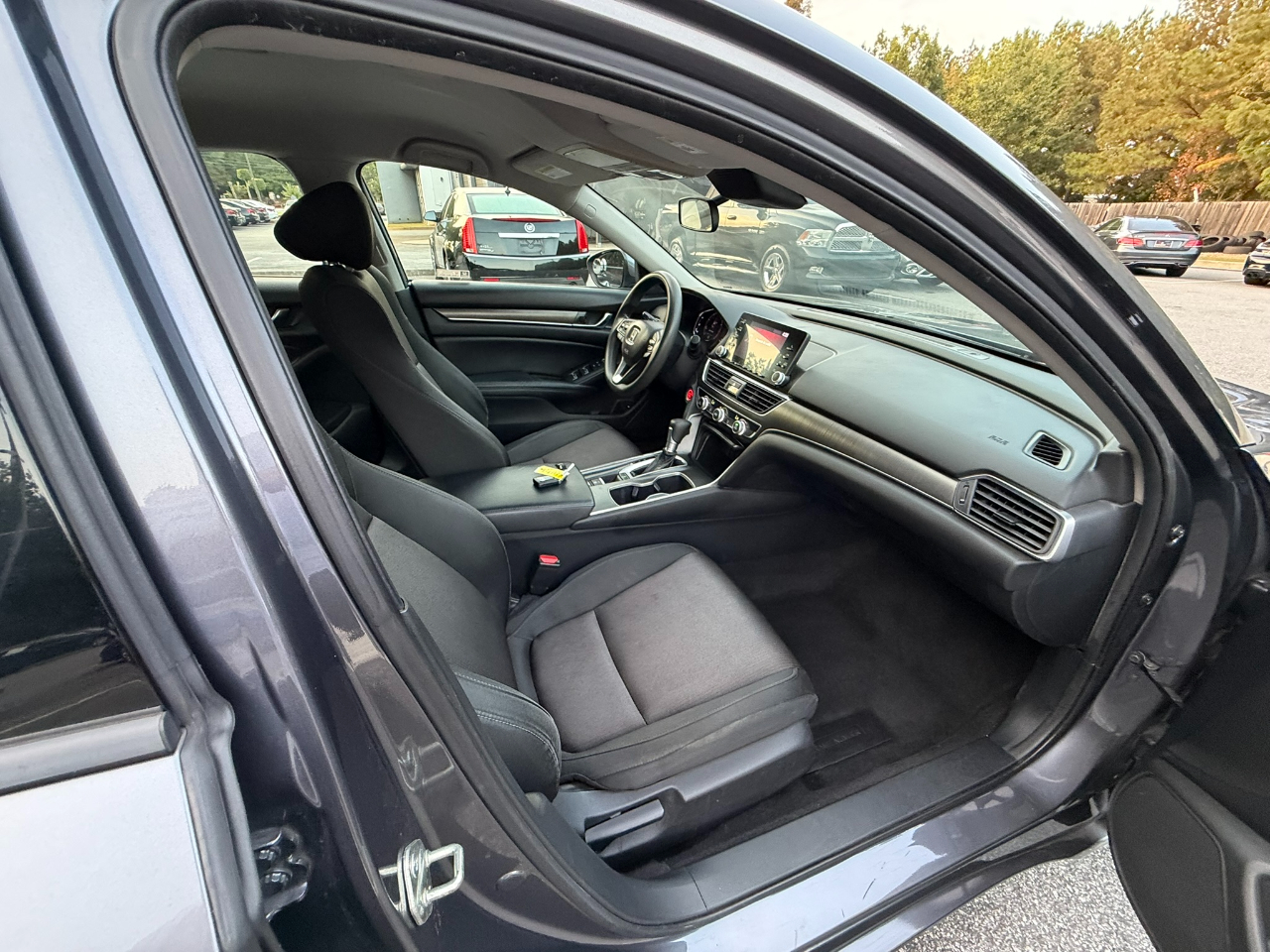 2020 Honda Accord LX photo 11