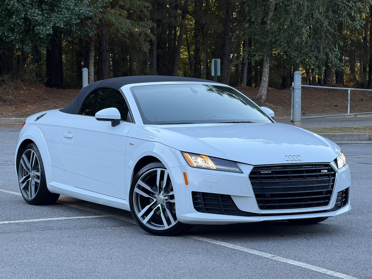 2016 Audi TT Roadster S line photo 6
