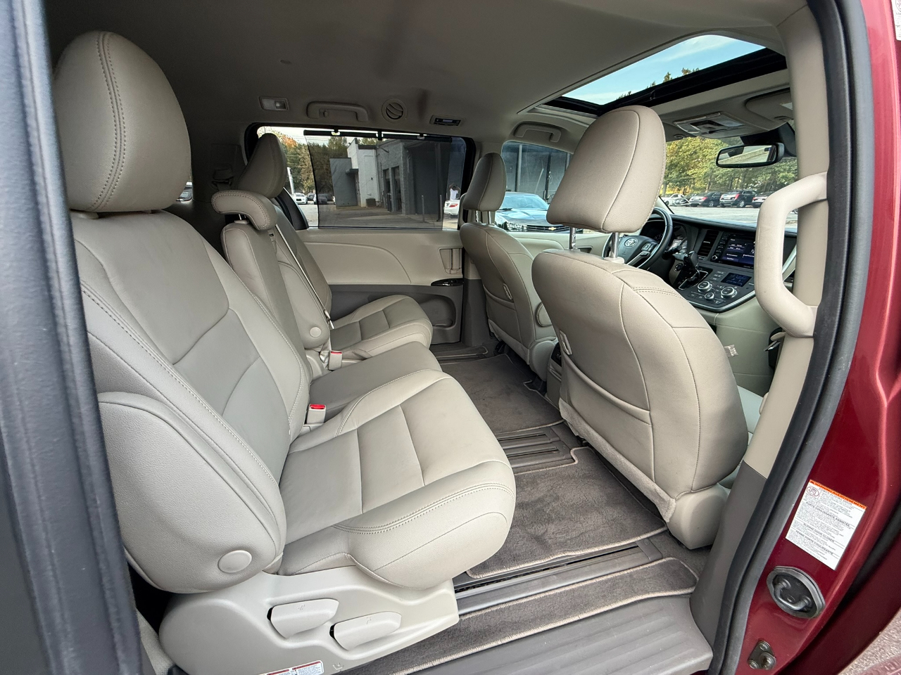 Toyota Sienna XLE 2020 Toyota Sienna XLE 2020