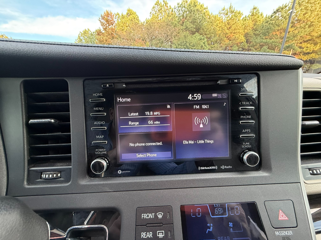 Toyota Sienna XLE 2020 Toyota Sienna XLE 2020