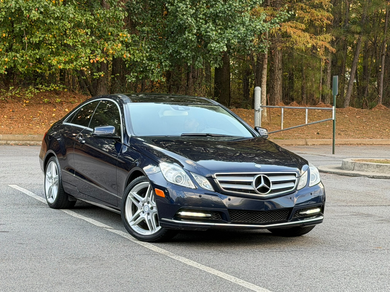 2013 Mercedes Benz E 350 photo 3