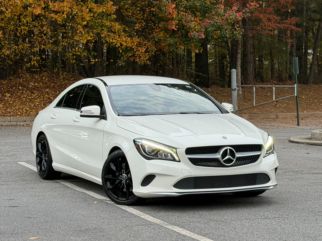2018 Mercedes Benz CLA 250 photo 3