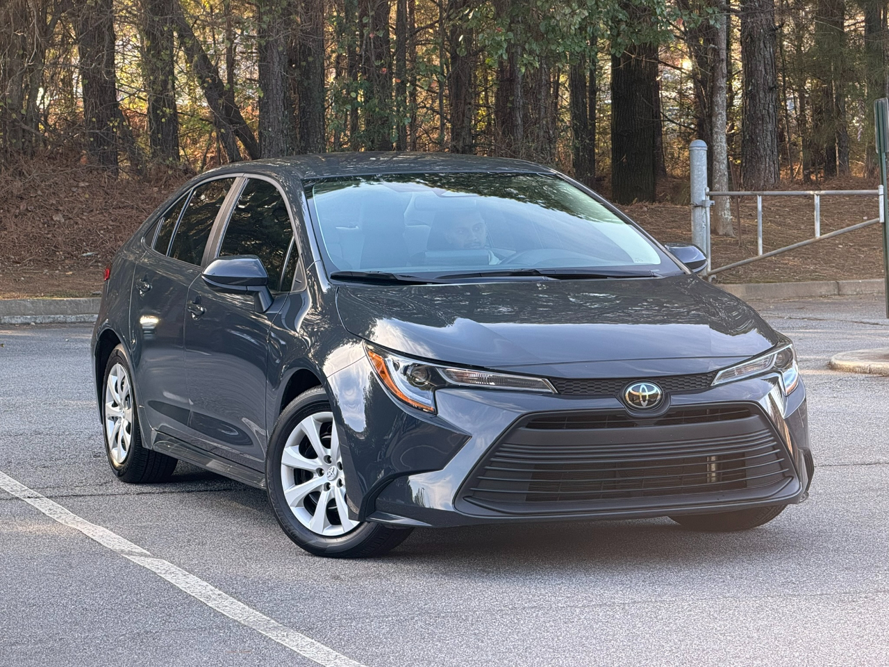 2024 Toyota Corolla LE photo 3