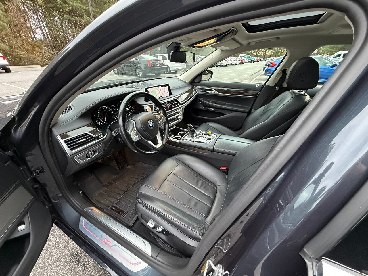 BMW 7-Series 740i 2018