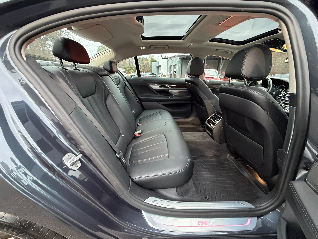 BMW 7-Series 740i 2018