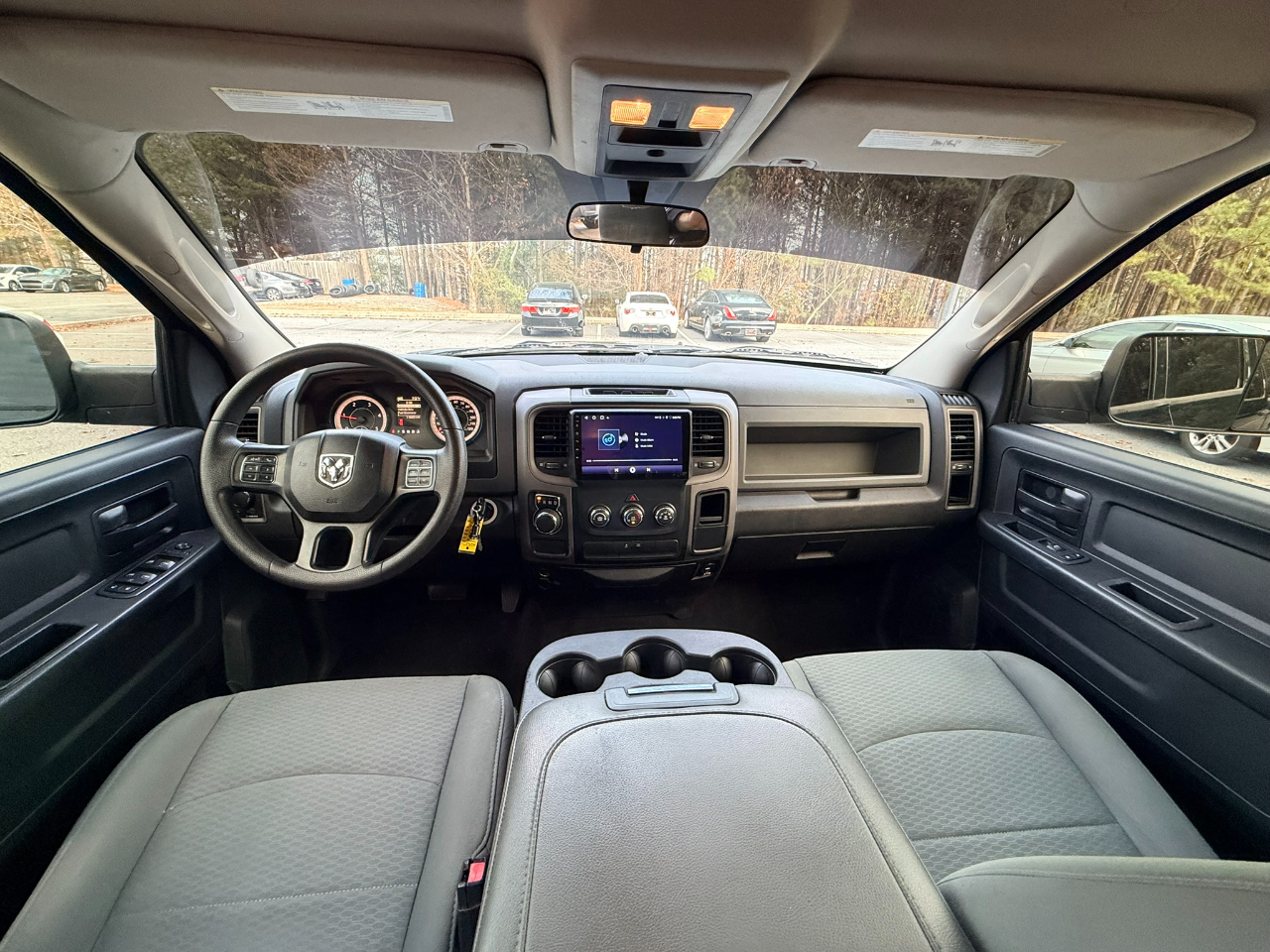 RAM 1500 Tradesman Crew Cab SWB 2WD 2017