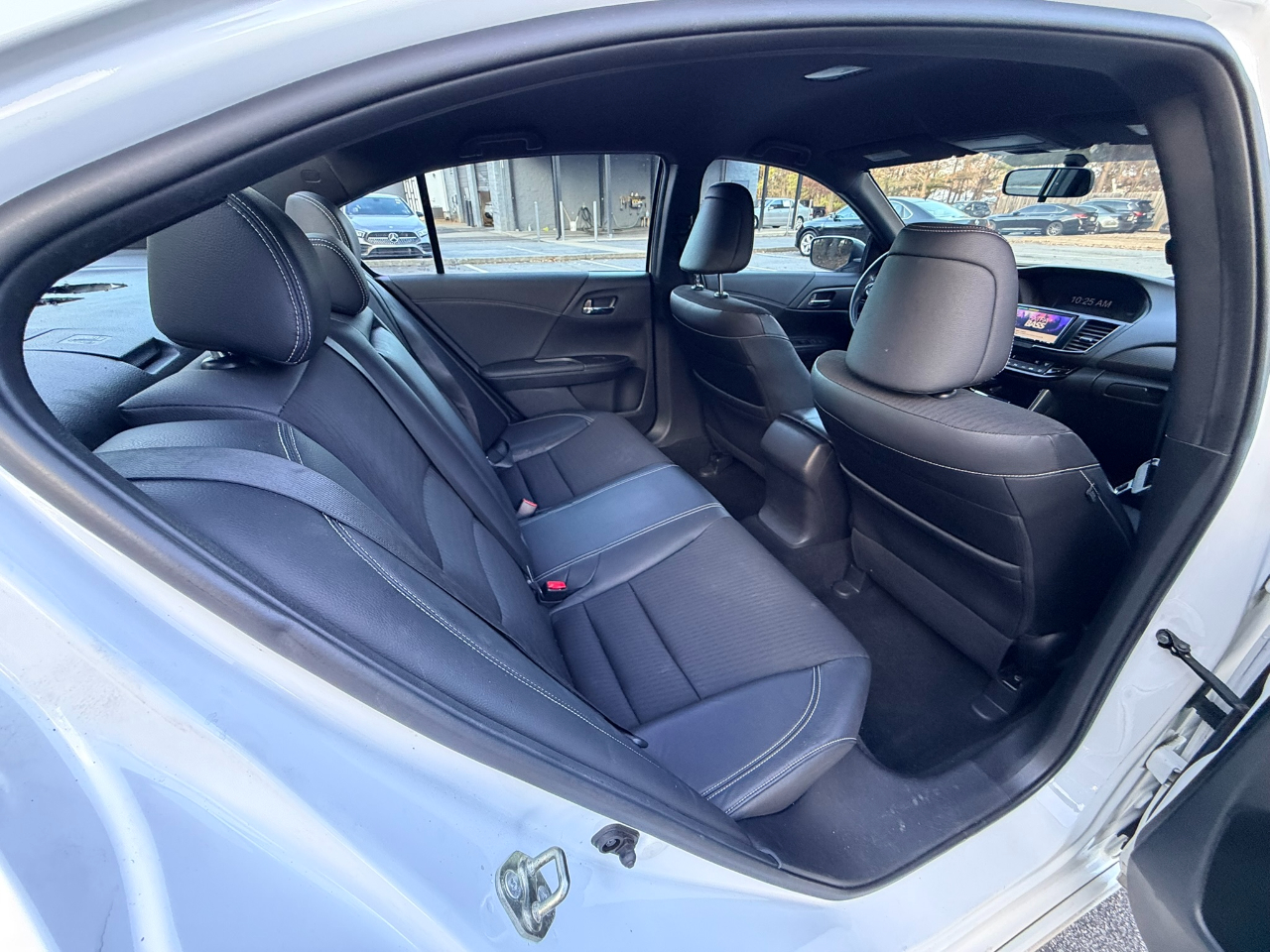 Honda Accord Sport 6-Spd MT 2017